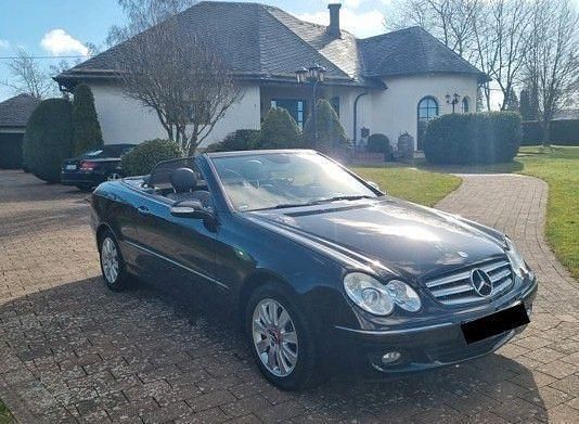 Gebraucht Mercedes CLK280 Elegance 231 PS (169 kW) 2008 Schwarz Cabrio