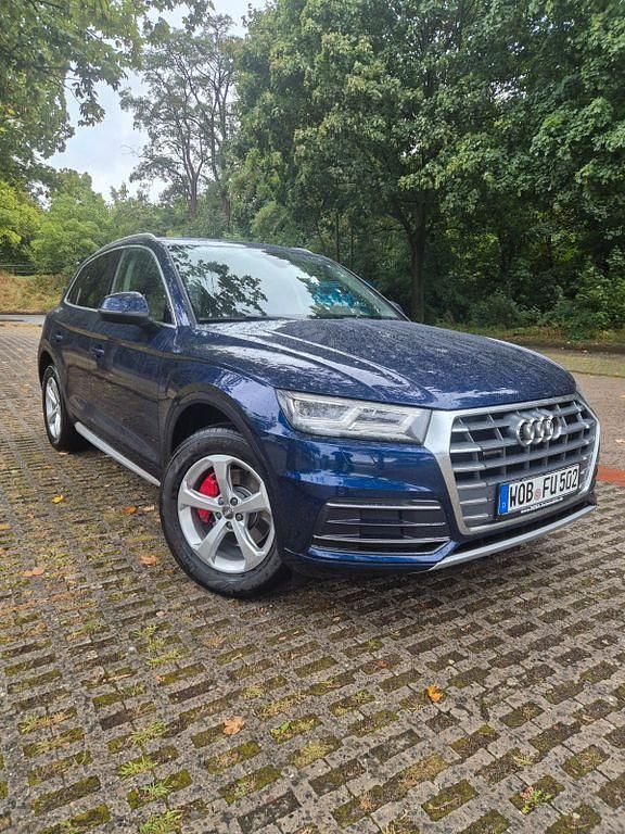 Blau Gebraucht 2018 Audi Q5 Sport SUV | 28.900 € (Etwas zu teuer) - Bild 1/4