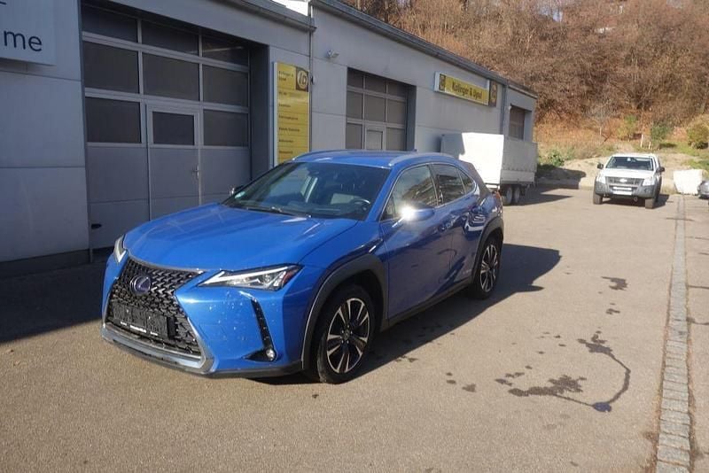 Blau Gebraucht 2021 Lexus UX 250h SUV | 21.990 € (Superpreis) - Bild 1/1