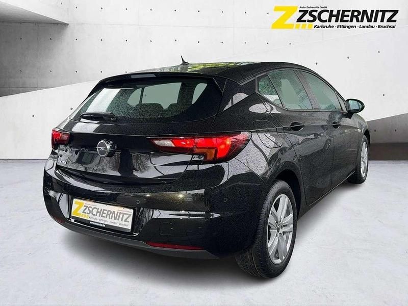 Gebraucht Opel Astra Edition 110 PS (80 kW) 2021 Onyx schwarz Limousine