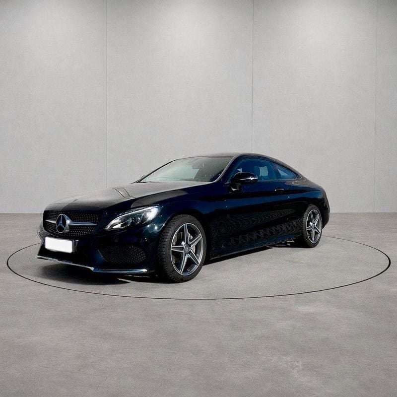 Gebraucht Mercedes C180 AMG line 156 PS (114 kW) 2016 Schwarz Coupé