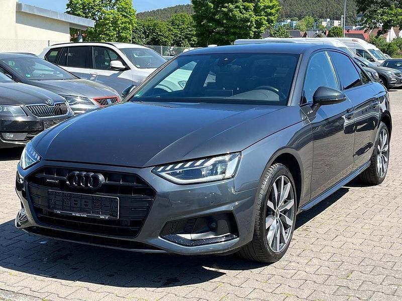 Grau Gebraucht 2021 Audi A4 Sport Limousine | 25.999 € (Guter Preis) - Bild 1/4