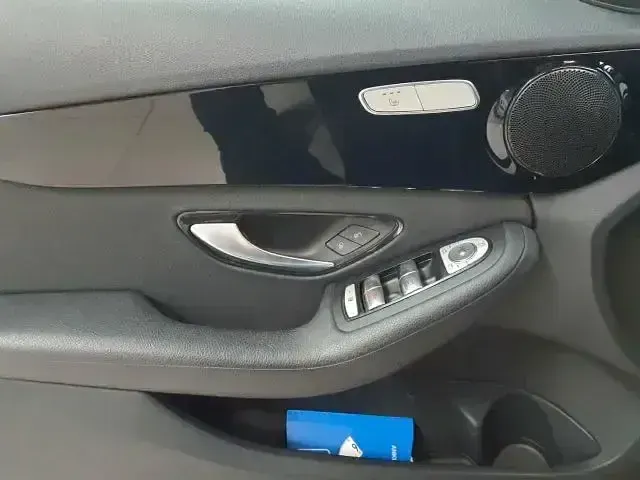Gebraucht Mercedes C220 194 PS (142 kW) 2019 Schwarz Limousine
