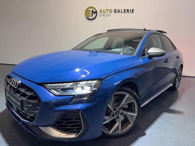 Blau Gebraucht 2024 Audi S3 Sport Limousine | 46.490 € (Fairer Preis) - Bild 1/4