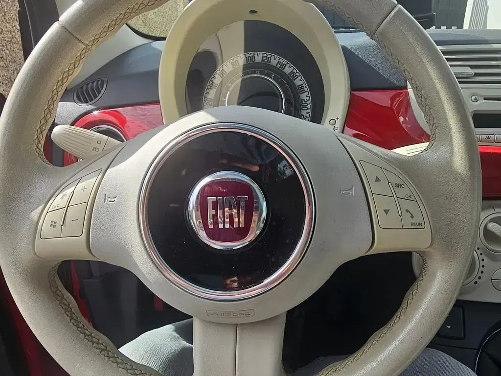 Gebraucht Fiat 500 Lounge 69 PS (50 kW) 2013 Rot Kleinwagen