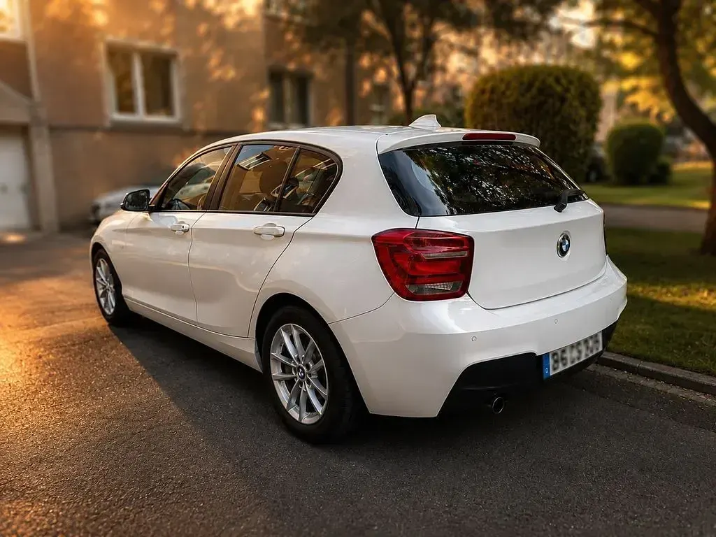 Gebraucht BMW 114 102 PS (75 kW) 2015 Weiß Kleinwagen