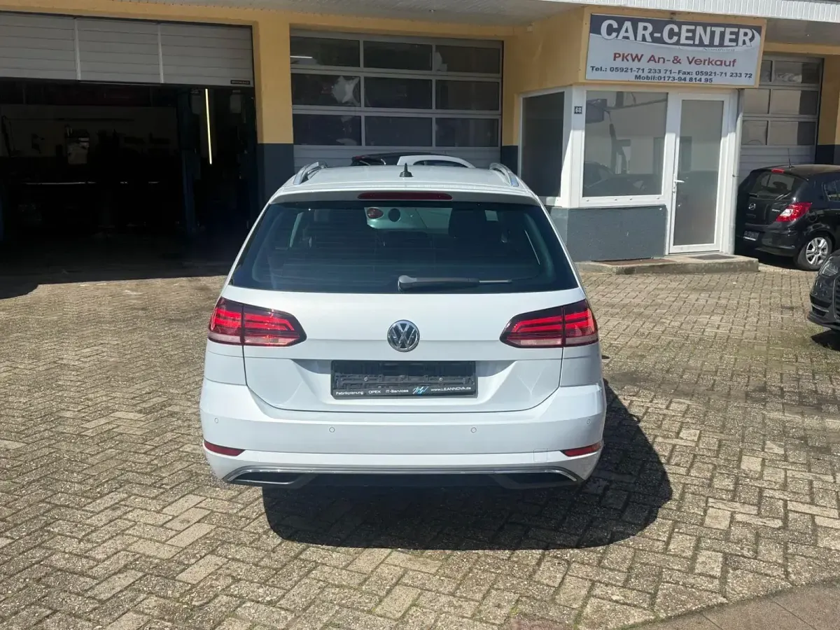 Gebraucht VW Golf VII Comfortline 116 PS (85 kW) 2017 Silber Kombi