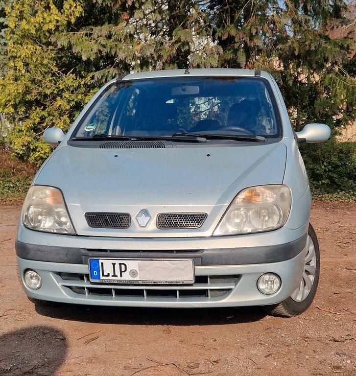 Gebraucht Renault Scénic 107 PS (78 kW) 2002 Silber Van / Kleinbus