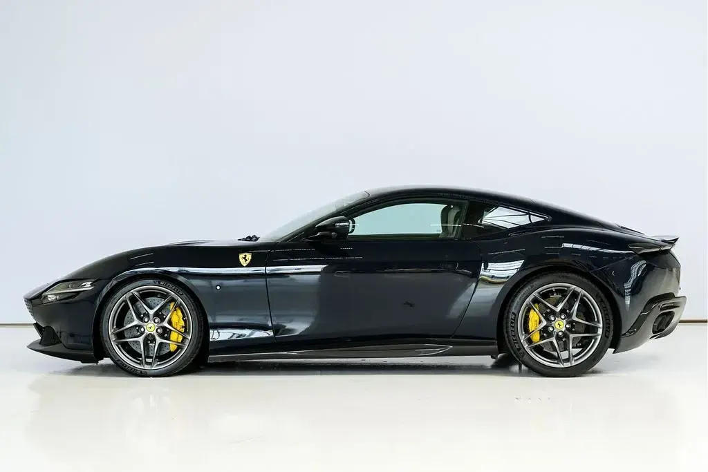 Gebraucht Ferrari Roma 620 PS (456 kW) 2021 Blau Coupé