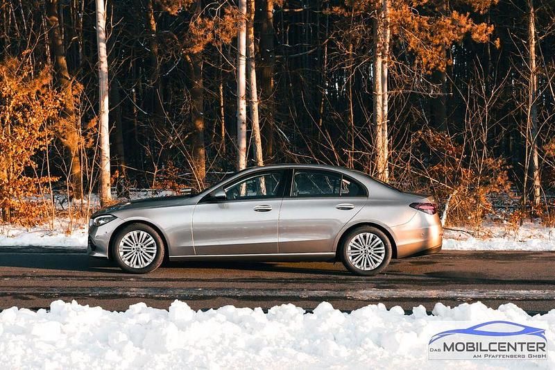 Gebraucht Mercedes C200 204 PS (150 kW) 2023 Silber Limousine