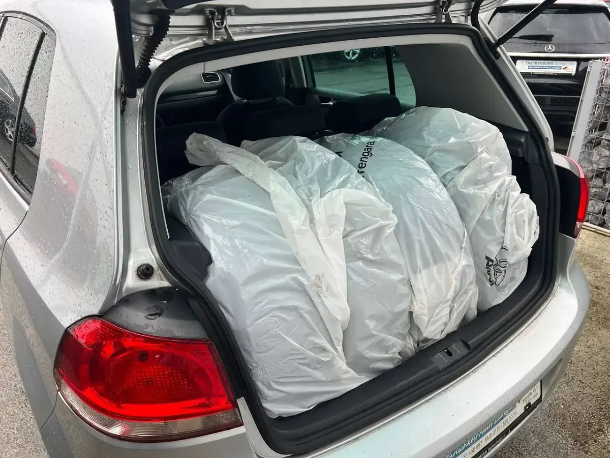 Gebraucht VW Golf VI 80 PS (58 kW) 2009 Silber Kleinwagen