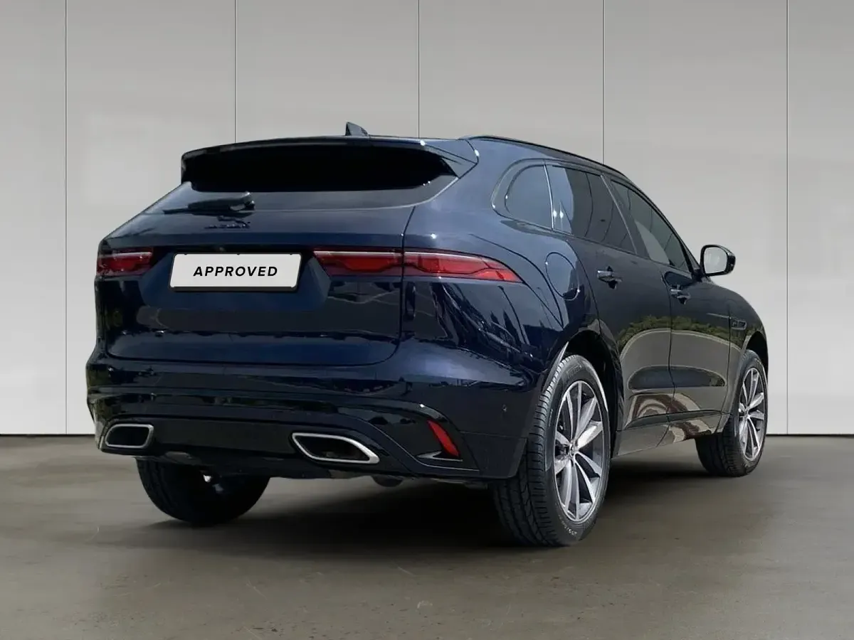 Second-hand Jaguar F-Pace R-Dynamic 304 CP (223 kW) 2024 Albastru SUV