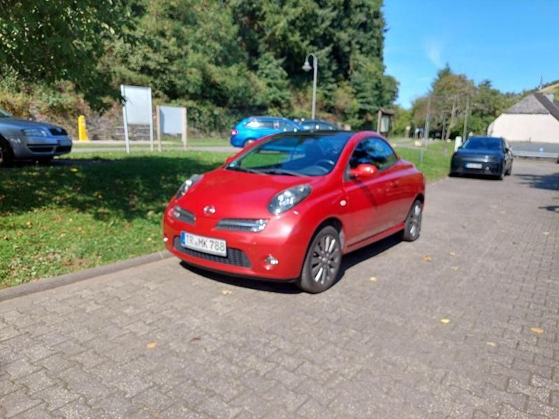 Rot Gebraucht 2006 Nissan Micra C+C Premium Edition Cabrio | 2.900 € (Fairer Preis) - Bild 1/4