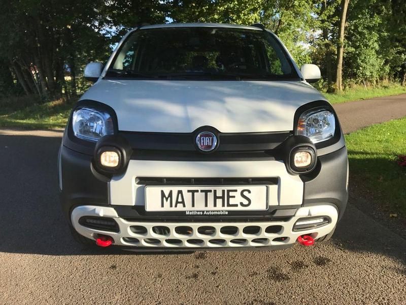 Weiß Gebraucht 2024 Fiat Panda Cross Cross Kleinwagen | 12.999 € (Fairer Preis) - Bild 1/4