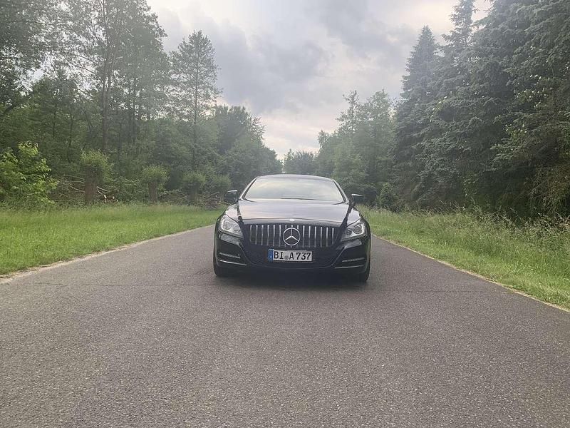 Schwarz Gebraucht 2012 Mercedes CLS350 Limousine | 15.450 € (Teuer) - Bild 1/4