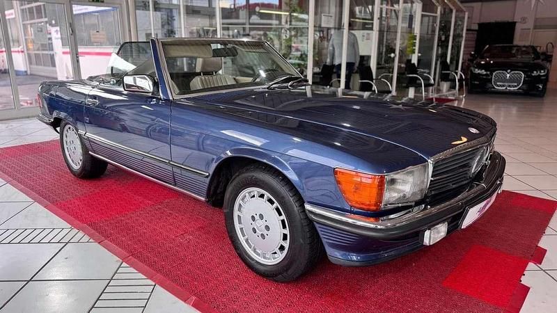Usata Mercedes SL300 188 CV (138 kW) 1985 Blu Cabrio