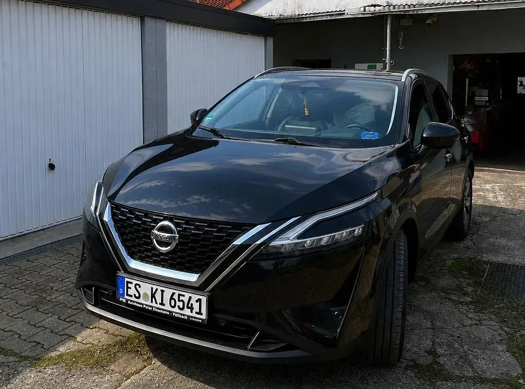 Gebraucht Nissan Qashqai 158 PS (116 kW) 2022 Schwarz SUV