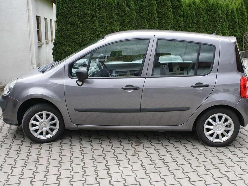 Grau Gebraucht 2009 Renault Modus Avantage Van / Kleinbus | 2.990 € (Fairer Preis) - Bild 1/4