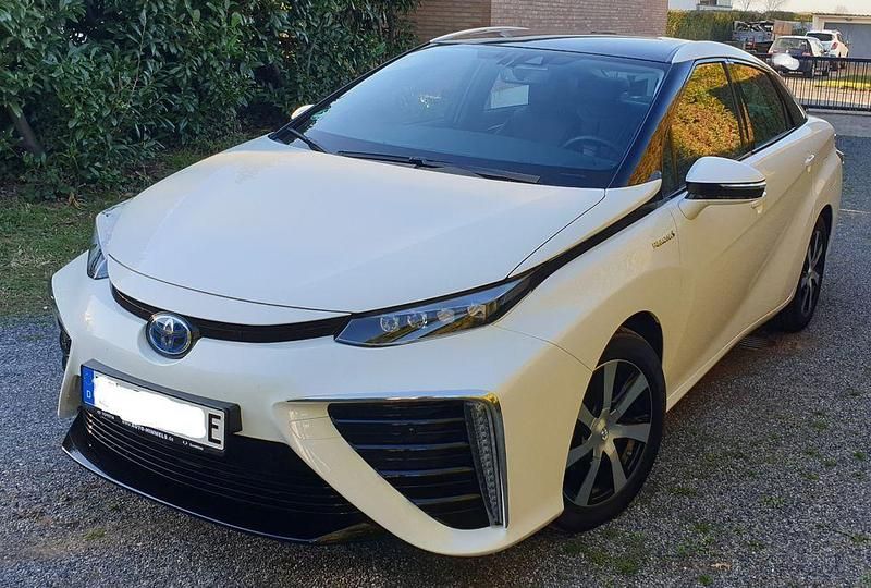 Gebraucht Toyota Mirai 154 PS (113 kW) 2019 Weiß Limousine