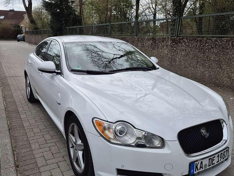 Gebraucht 2010 Jaguar XF Limousine | 6.399 € (Fairer Preis) - Bild 1/4
