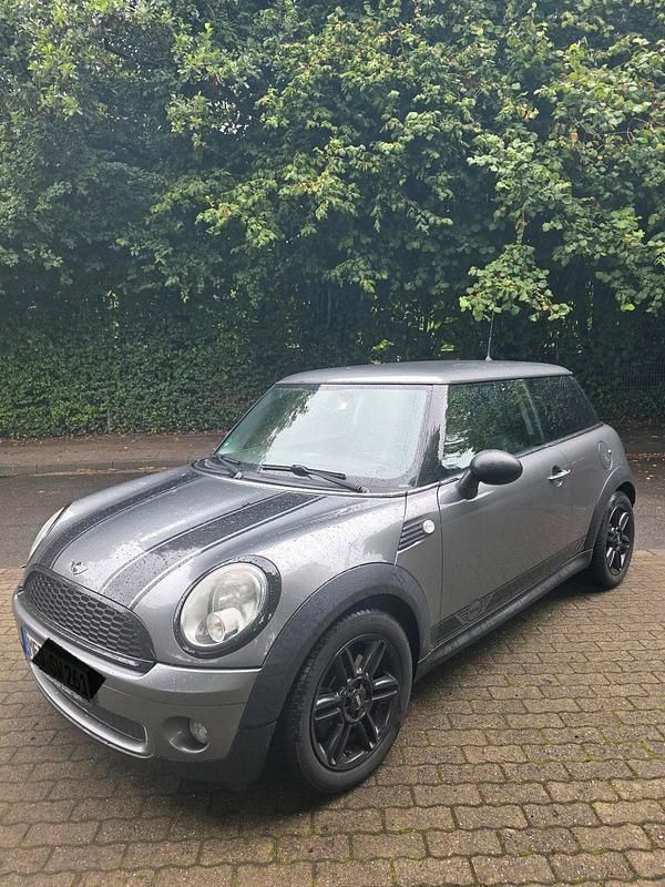 Grau Gebraucht 2010 Mini ONE Kleinwagen | 1.500 € (Superpreis) - Bild 1/4