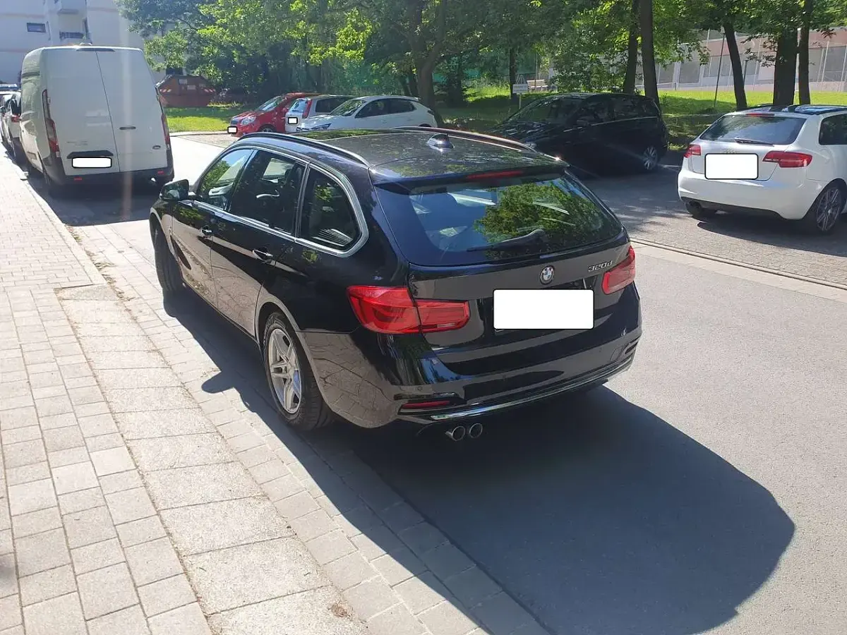 Gebraucht BMW 320 Luxury Line 190 PS (139 kW) 2015 Blau Kombi