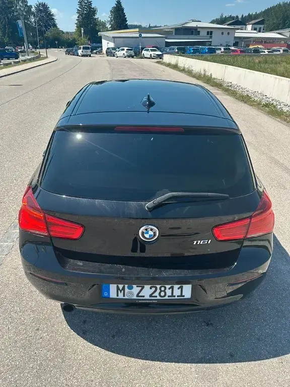 Gebraucht BMW 116 109 PS (80 kW) 2016 Schwarz Kleinwagen