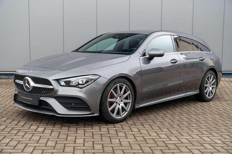Gebraucht Mercedes CLA200 Shooting Brake AMG line 150 PS (110 kW) 2019 Grau Kombi