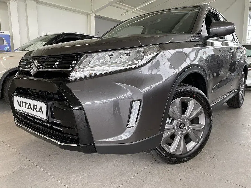 Neu Suzuki Vitara Comfort 116 PS (85 kW) 2026 Grau SUV