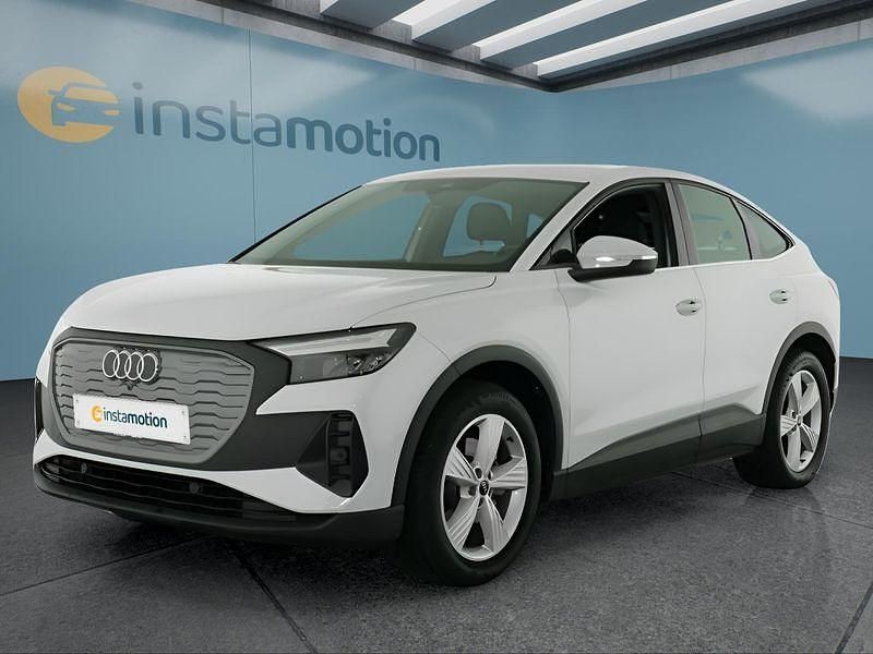 Weiß Gebraucht 2022 Audi Q4 Sportback e-tron SUV | 29.199 € (Etwas zu teuer) - Bild 1/4