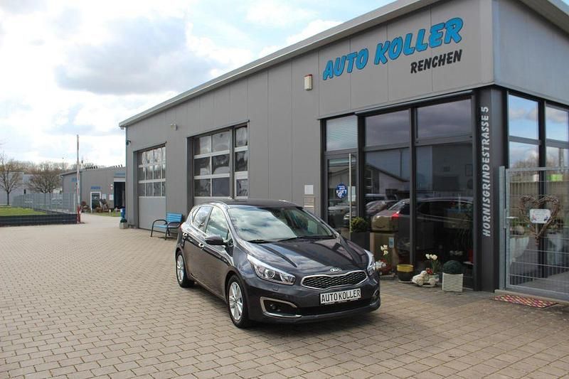 Gebraucht Kia Ceed Spirit 135 PS (99 kW) 2017 Grau Kleinwagen
