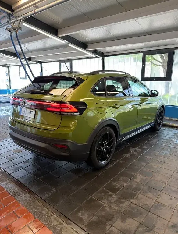 Gebraucht VW Taigo Move 95 PS (69 kW) 2023 Grün SUV