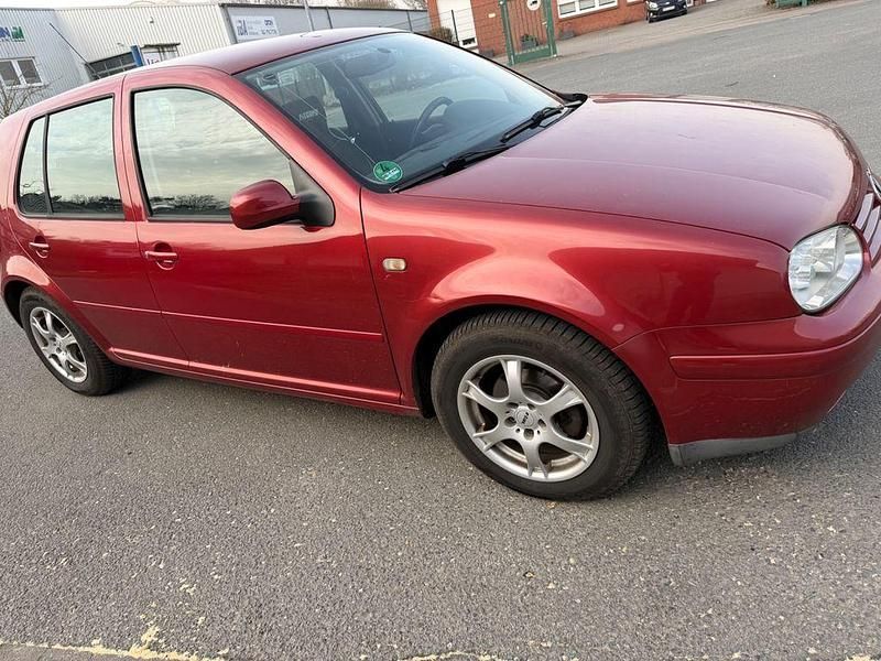 Gebraucht VW Golf III Basis 101 PS (74 kW) 1998 Rot Limousine