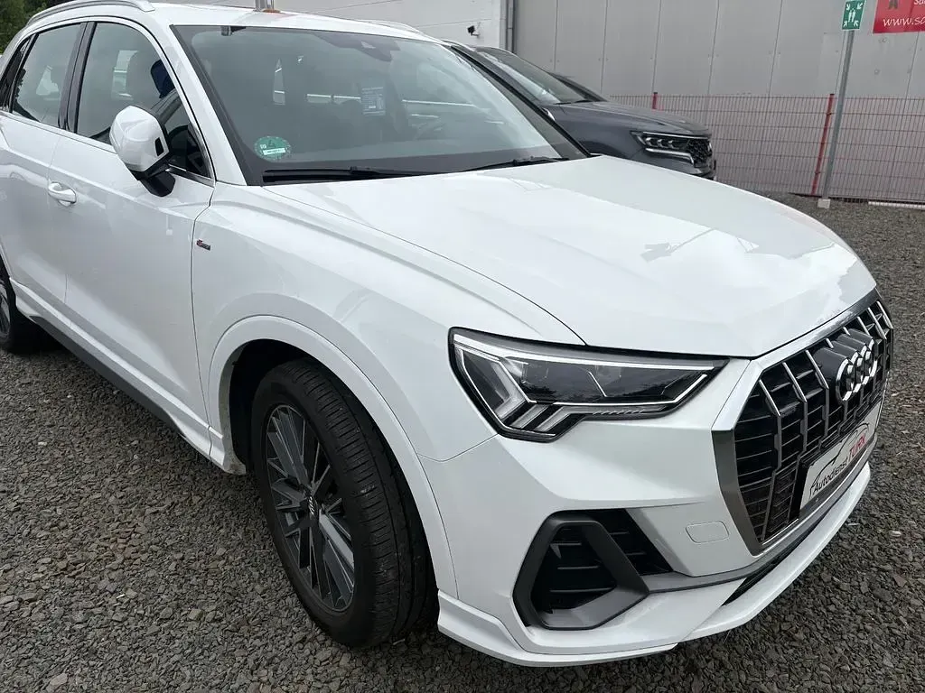 Gebraucht Audi Q3 S-Line 190 PS (139 kW) 2019 Weiß SUV