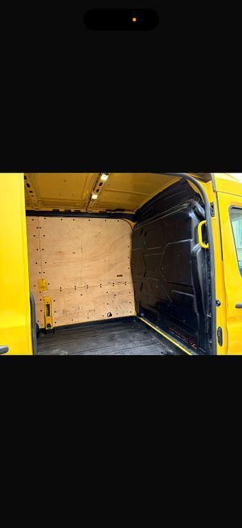 Second-hand Ford Transit 101 CP (74 kW) 2015 Galben Berlinǎ