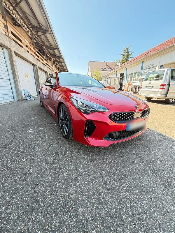 Second-hand Kia Stinger GT 2017 Roșu Hatchback
