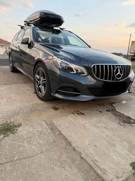 Grau Gebraucht 2014 Mercedes E300 Avantgarde Limousine | 12.600 € (Fairer Preis) - Bild 1/4