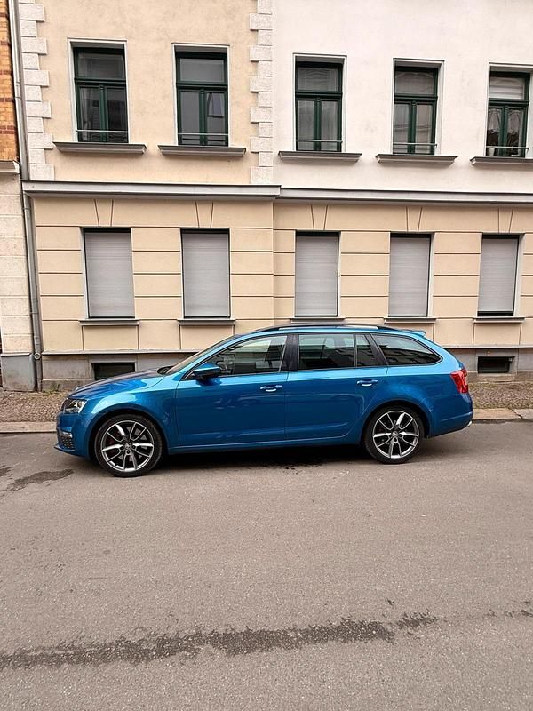 Gebraucht Skoda Octavia RS 184 PS (135 kW) 2014 Blau Kleinwagen
