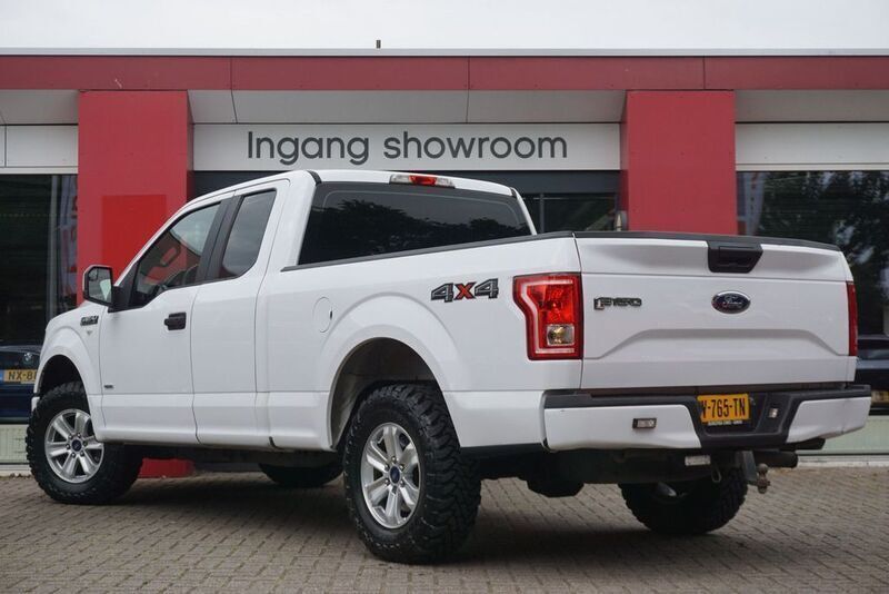 Gebraucht Ford F-150 330 PS (242 kW) 2015 Weiß Pickup