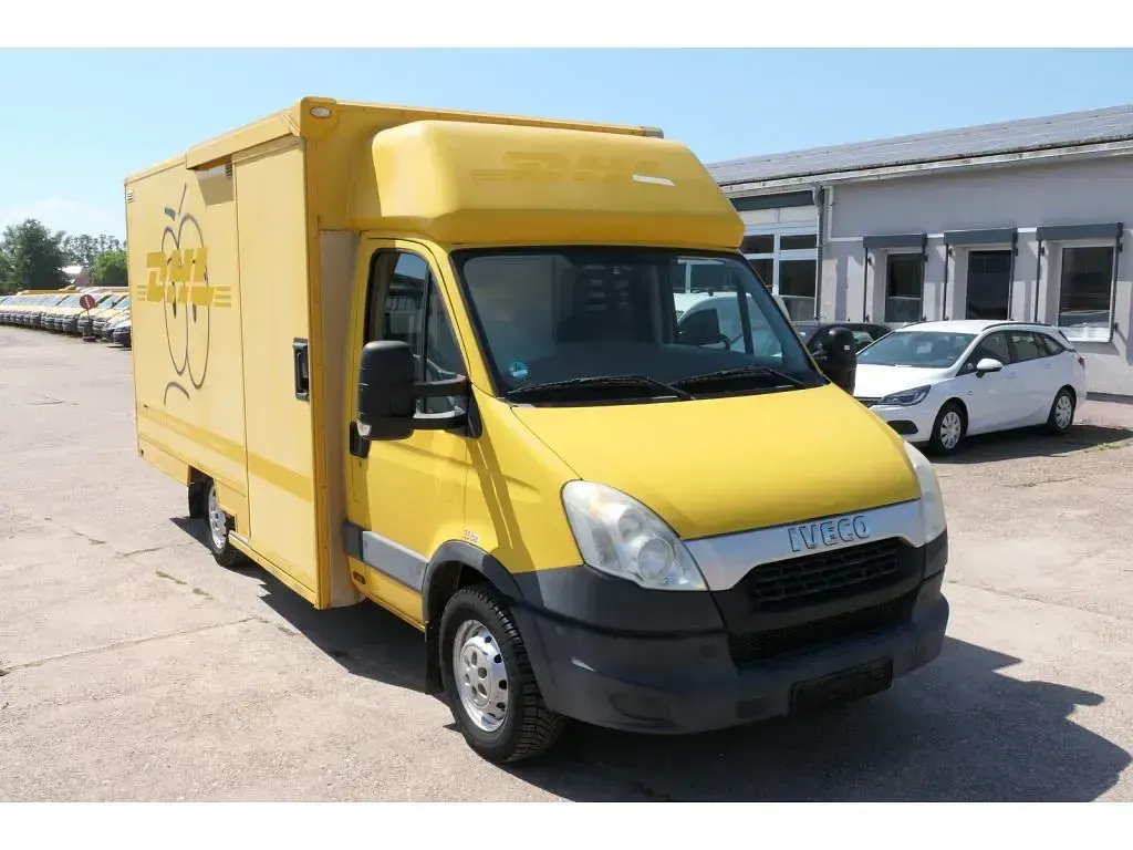 Gebraucht Iveco Daily 106 PS (77 kW) 2012 Gelb Van