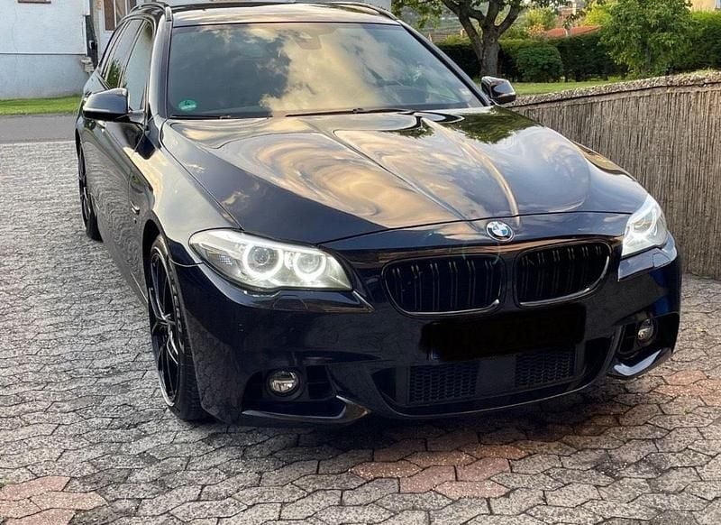 Schwarz Gebraucht 2016 BMW 535 M Sport Kombi | 23.199 € (Etwas zu teuer) - Bild 1/4