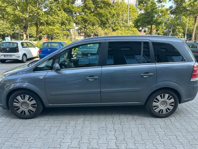 Grau Gebraucht 2007 Opel Zafira Van / Kleinbus | 1.990 € (Fairer Preis) - Bild 1/4