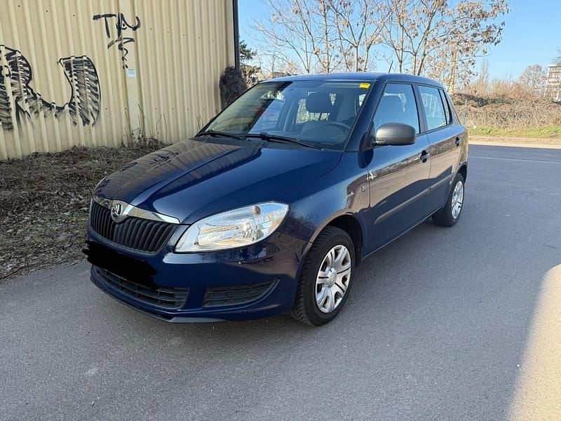 Gebraucht Skoda Fabia Cool Edition 60 PS (44 kW) 2014 Blau Kleinwagen