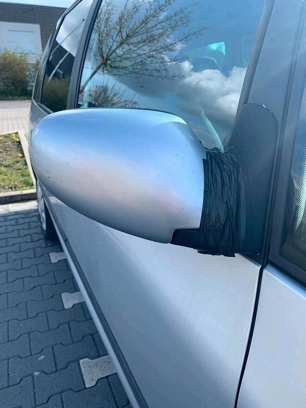 Gebraucht Ford Galaxy 115 PS (84 kW) 2004 Silber Van / Kleinbus