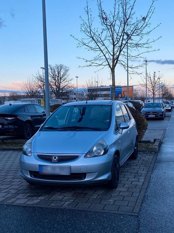 Gebraucht Honda Jazz 78 PS (57 kW) 2005 Grau Kleinwagen