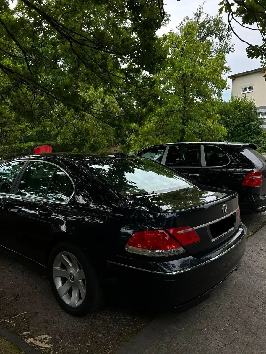 Gebraucht BMW 730 231 PS (169 kW) 2006 Blau Limousine