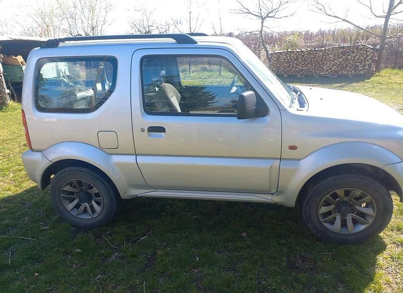 Gebraucht Suzuki Jimny 81 PS (59 kW) 2003 Silber SUV