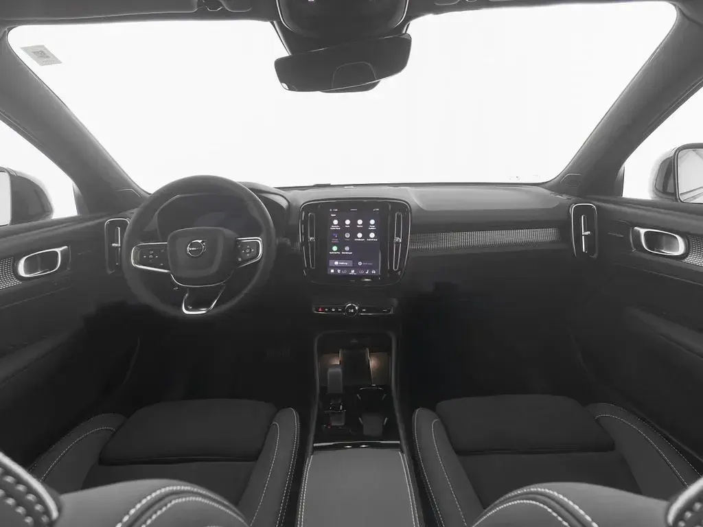 Gebraucht Volvo EX40 Ultra 185 kW (252 PS) 2025 Grau SUV
