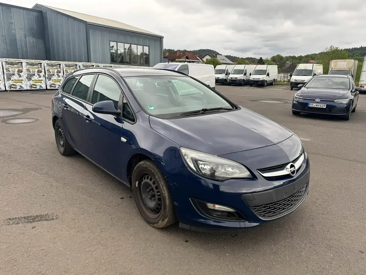 Gebraucht Opel Astra 2012 Blau Kombi