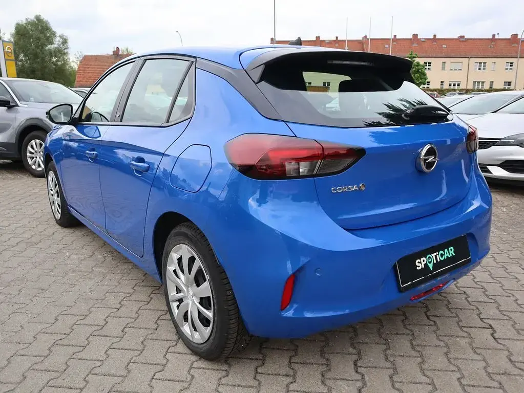 Usado Opel Corsa-e Edition 100 kW (136 HP) 2022 Azul Citadino